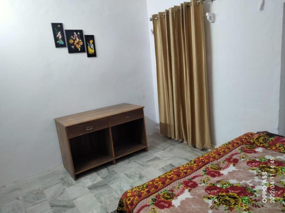 Shri Swami Sheetal Das Aashram Dharmshala Varanasi Habitación foto